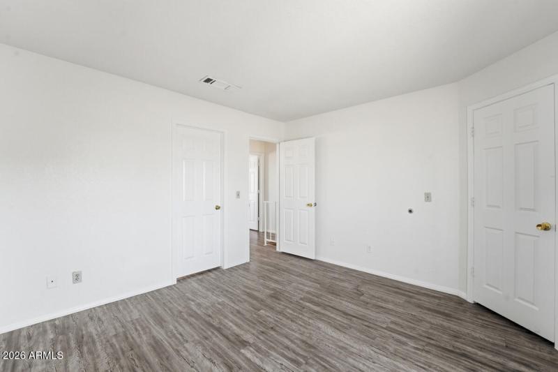 225 N Pomeroy APT 14-32
