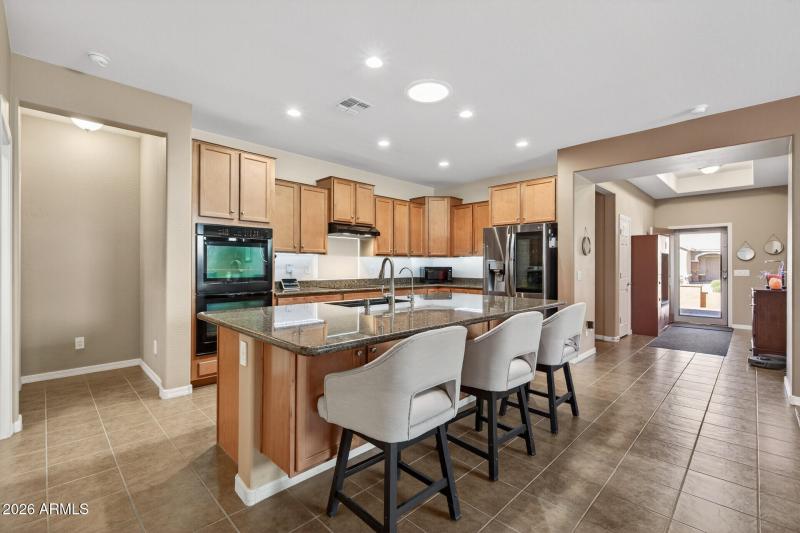 19_18349_W_Carol_Ave19_mls