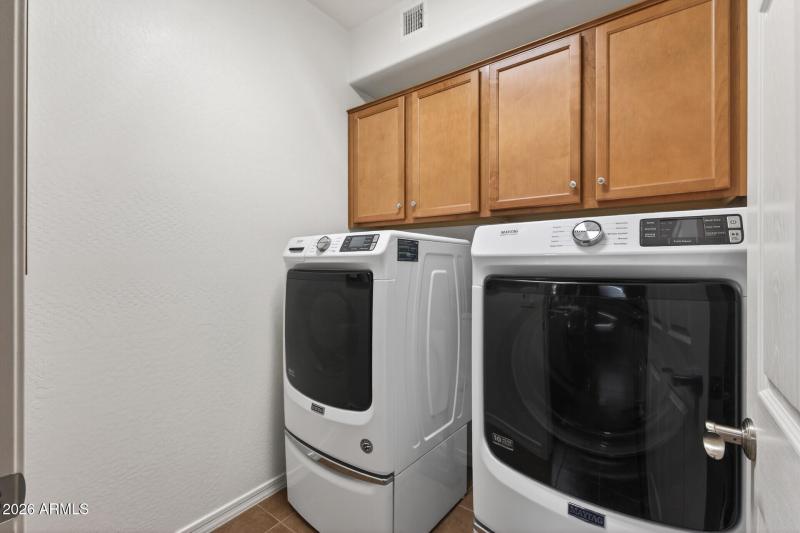 39_18349_W_Carol_Ave39_mls