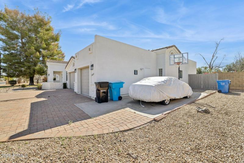 RV Gate & Extra Parking