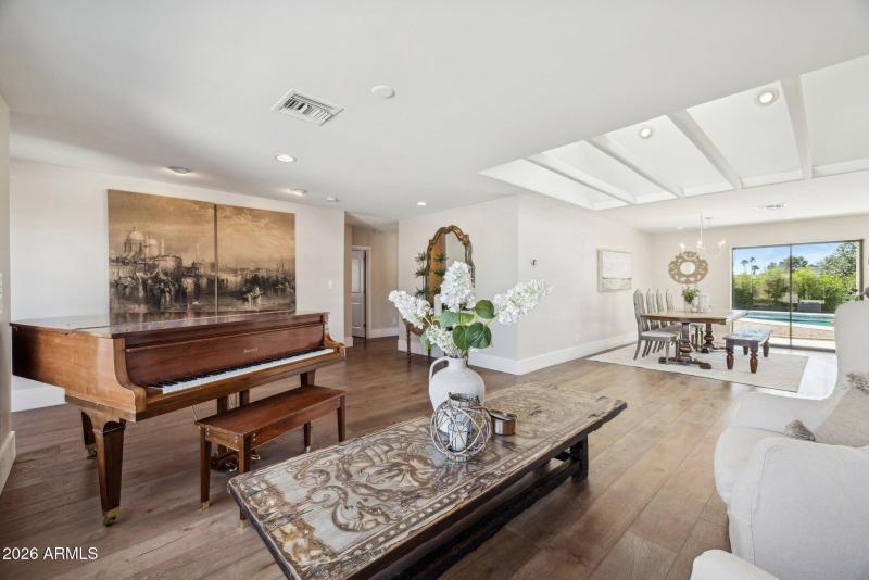 Living with View to Backyard