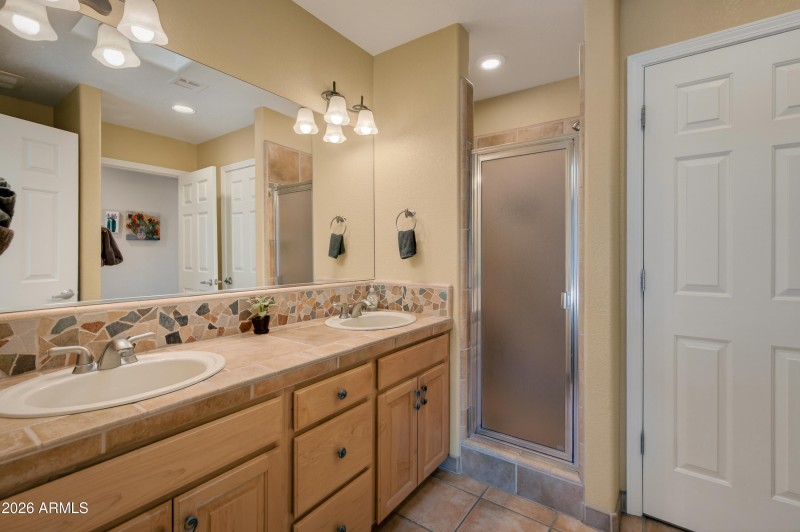 Second Bedroom Bath Detail