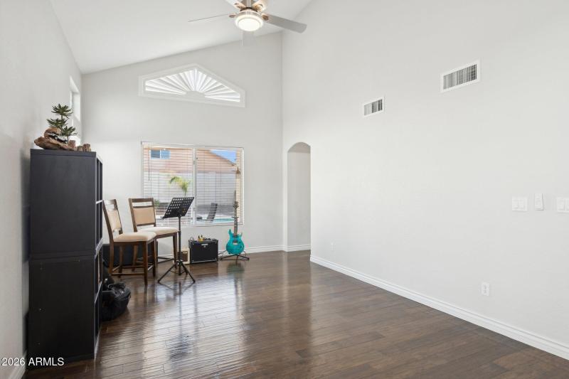 5-web-or-mls-4041-w-quail-ave