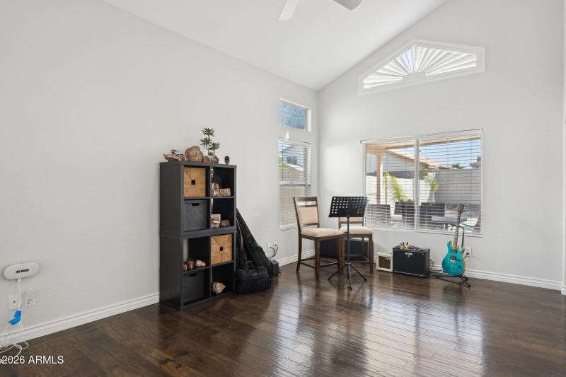 7-web-or-mls-4041-w-quail-ave