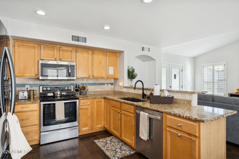 16-web-or-mls-4041-w-quail-ave