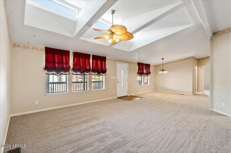 08-Living Room & Dining