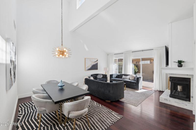 6-web-or-mls-7925-e-pepper-tree-ln