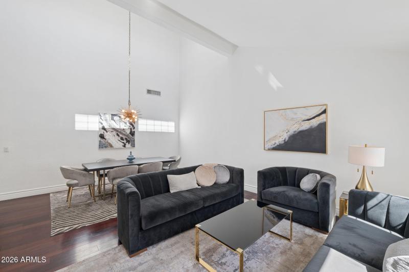 12-web-or-mls-7925-e-pepper-tree-ln