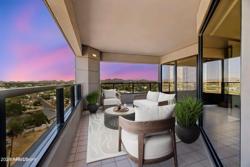 44-web-or-mls-1040-e-osborn-rd-803