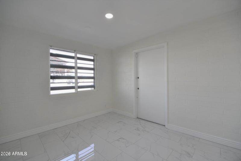 20220114182918693921000000-o