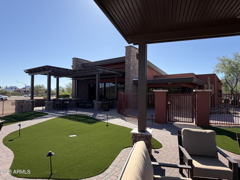 West Wing outsidee 2