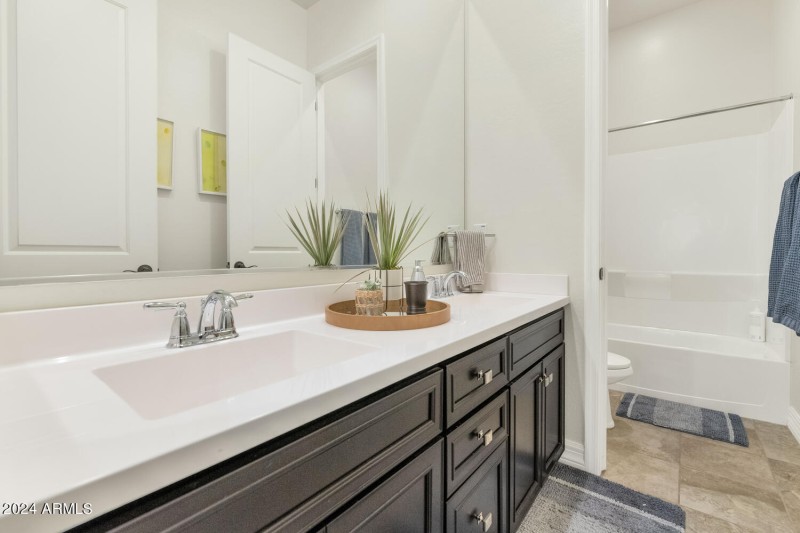 10148 W Avenida Del Rey-large-023-032-10