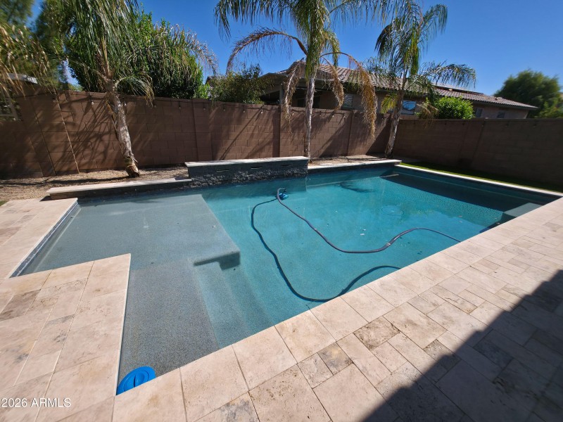 7f-Pool_wTravertine_Pool_Deck