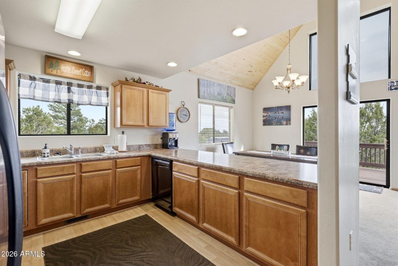 3437RiataRd-HeberOvergaard-AZ-9