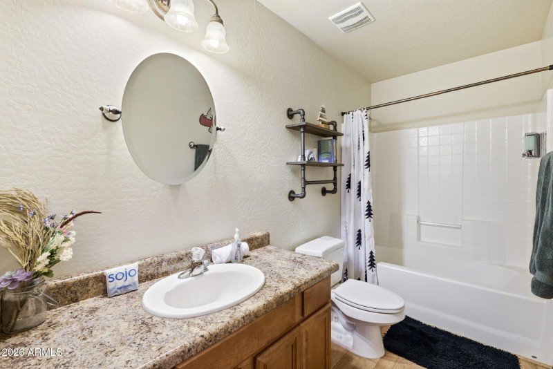 3437RiataRd-HeberOvergaard-AZ-15