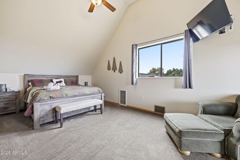 3437RiataRd-HeberOvergaard-AZ-18