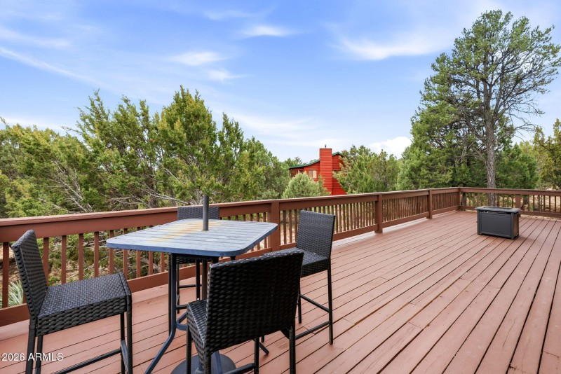 3437RiataRd-HeberOvergaard-AZ-24