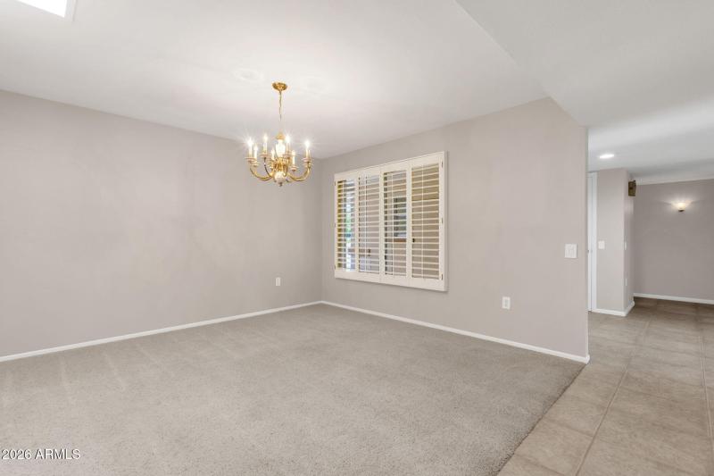 10-web-or-mls-19041-n-lakeforest-dr