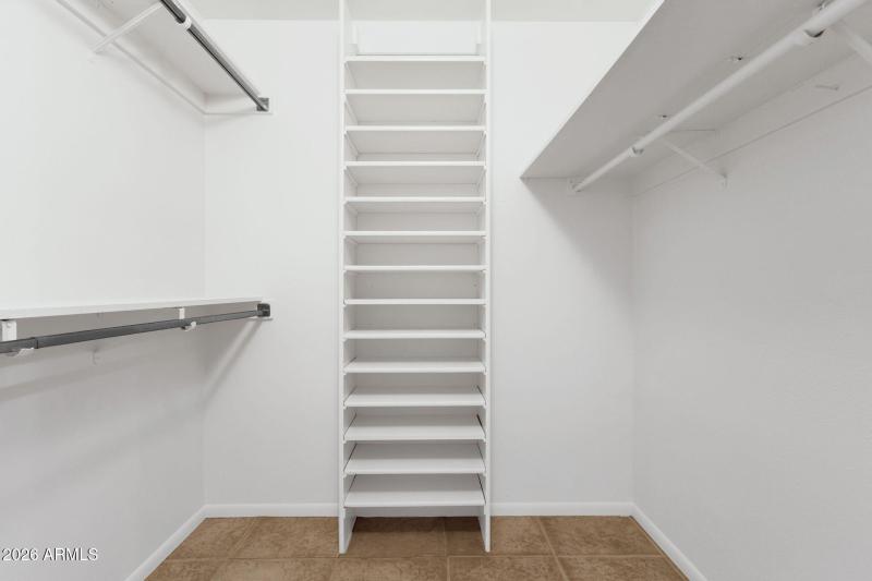 32-web-or-mls-19041-n-lakeforest-dr