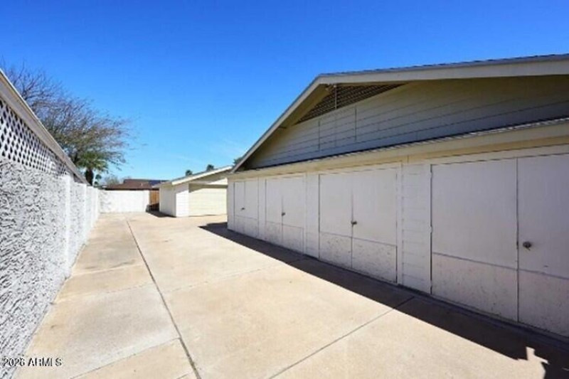 RV Gate_Side Storage 2