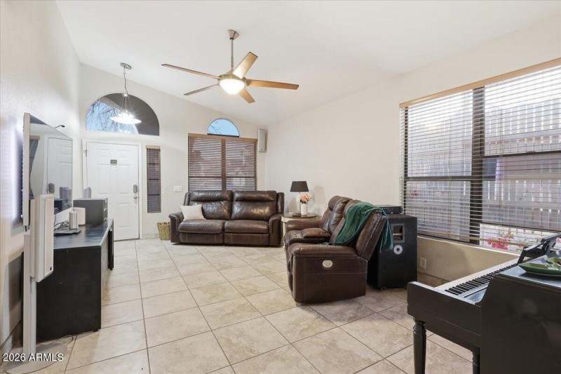 06-2bf7fc0b-3a34-48a0-9cdd-4e47fee5fd18