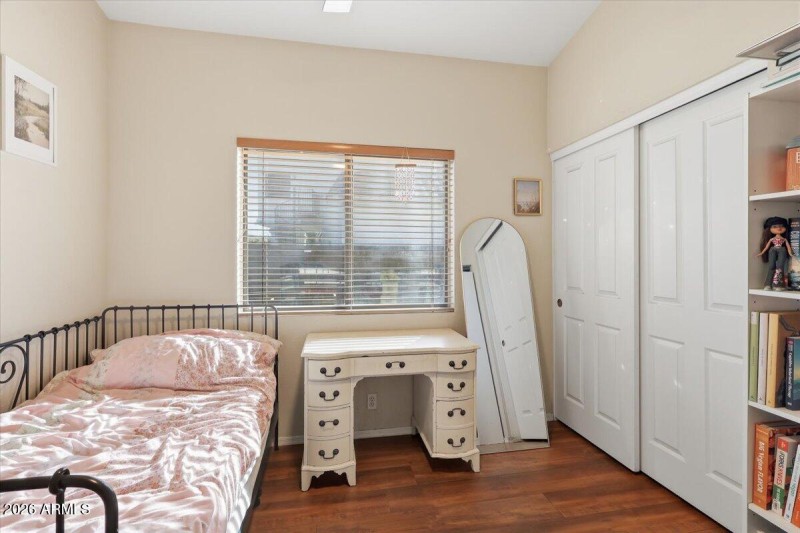 24-c9825ea0-dc28-44bf-8b61-e0a56253a496