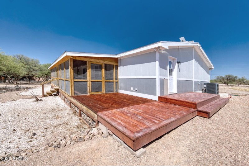 072048-1321 East Morris Lane