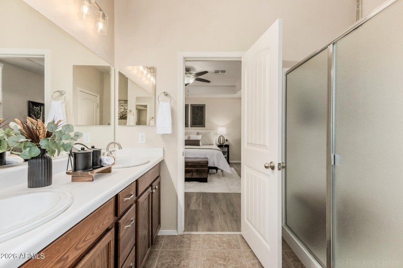 Oversized Walk in Shower