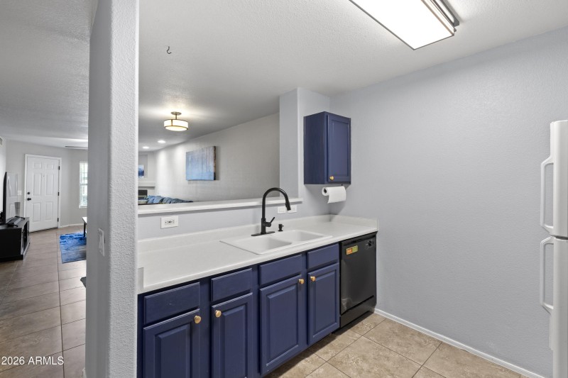 Kitchen with eat in counter