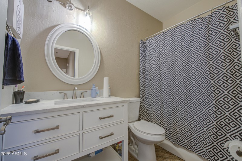 Guest Bath off Family Room