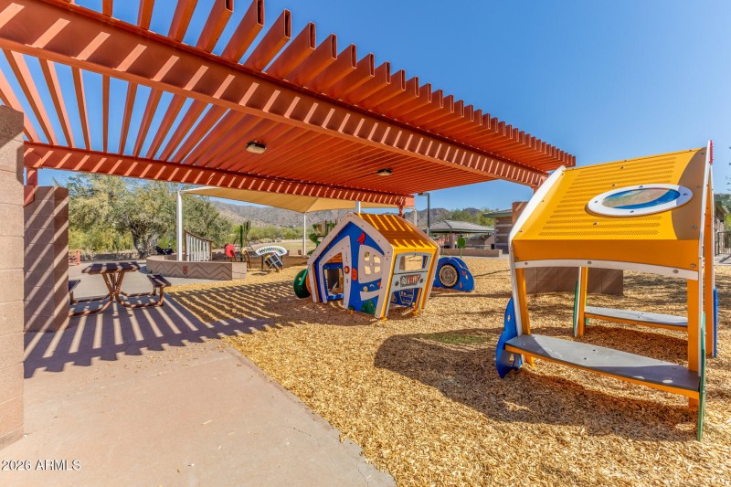 13782 East Laurel Lane