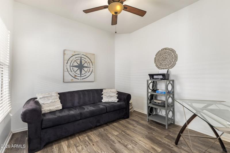 20 Bedroom 4/Office/Den