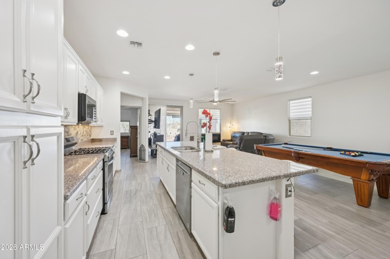 12-print-W Spring Dr-S0703-012