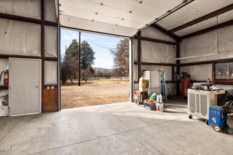 JL_4000WMahoneyRd-interiors-03