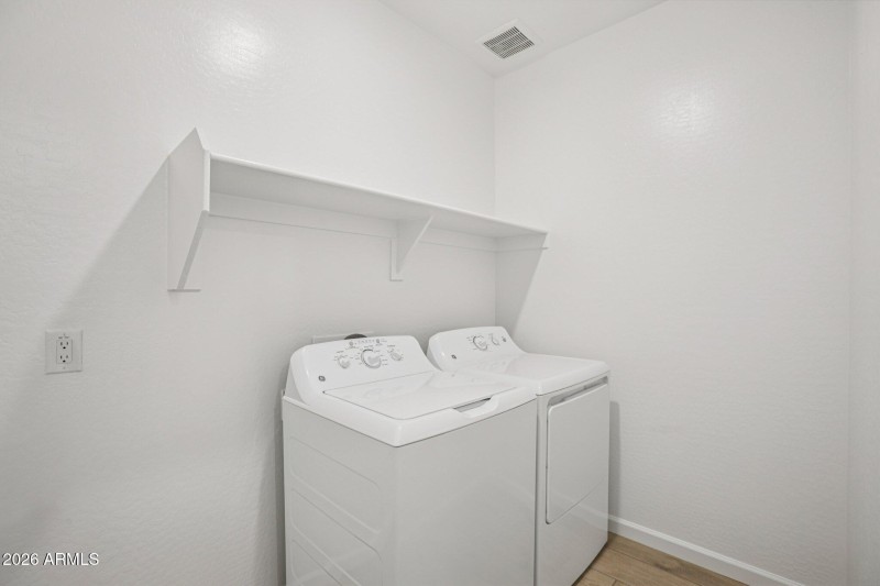 15-web-or-mls-W Camden Ave-S0703-015