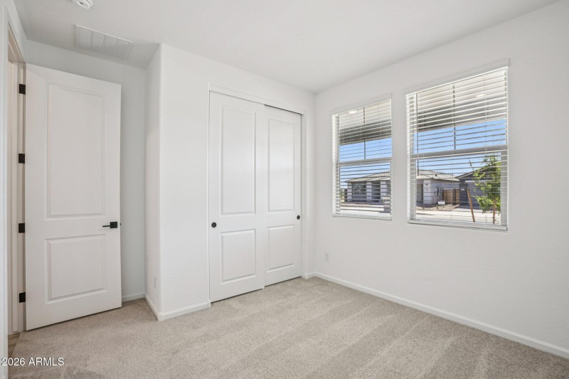 17-web-or-mls-W Camden Ave-S0703-017