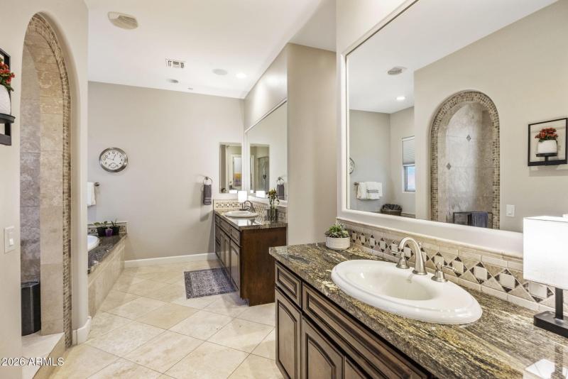 Primary Dual Vanities