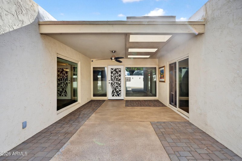 8-web-or-mls-21E Earll Dr