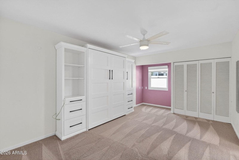 38-web-or-mls-52E Earll Dr