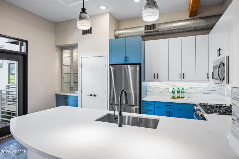 914 E Osborn Rd Unit 208-10