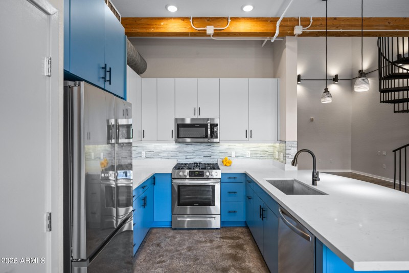 914 E Osborn Rd Unit 208-11