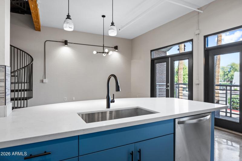 914 E Osborn Rd Unit 208-12