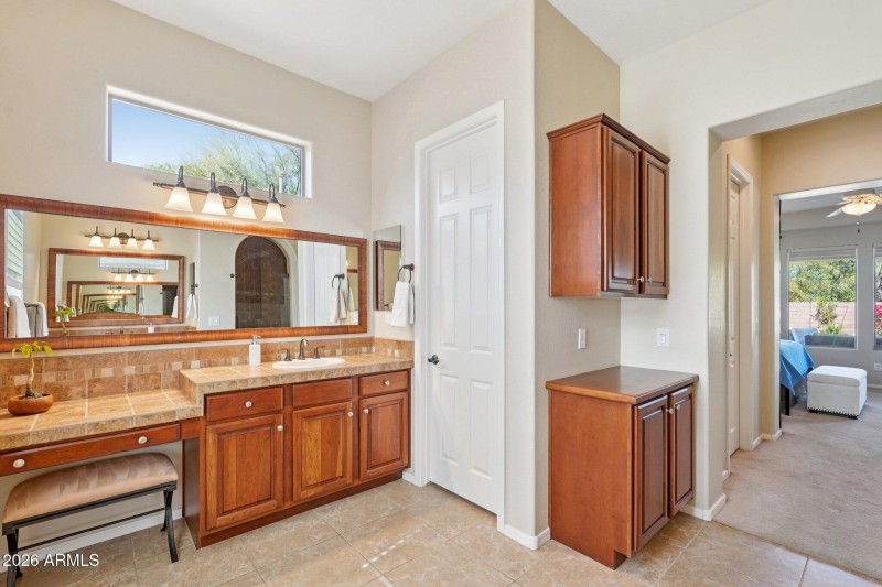 46-web-or-mls-N 127th Ln-S0703-046