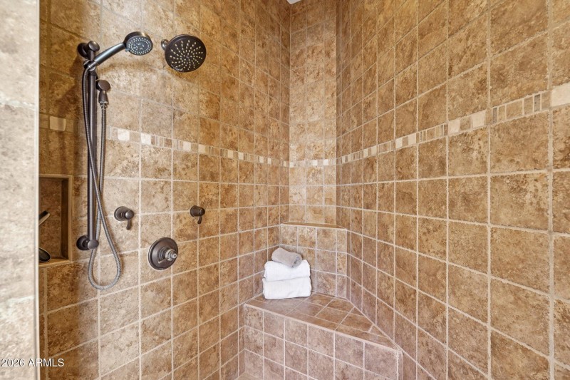 47-web-or-mls-N 127th Ln-S0703-047