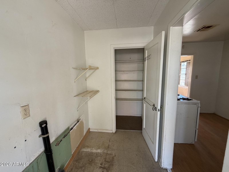 Utility Laundry room