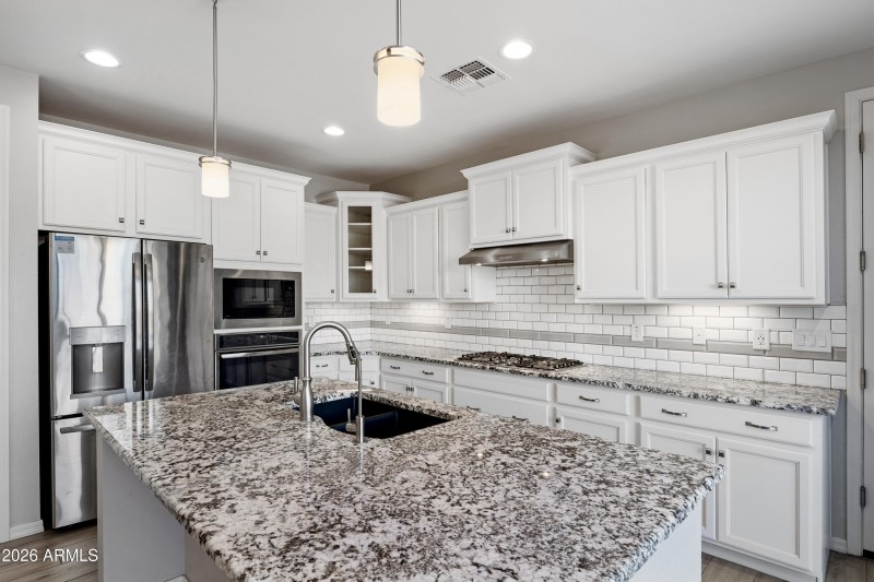 007__3909 E Perkinsville St