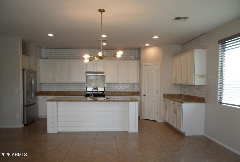 kitchen & eating area