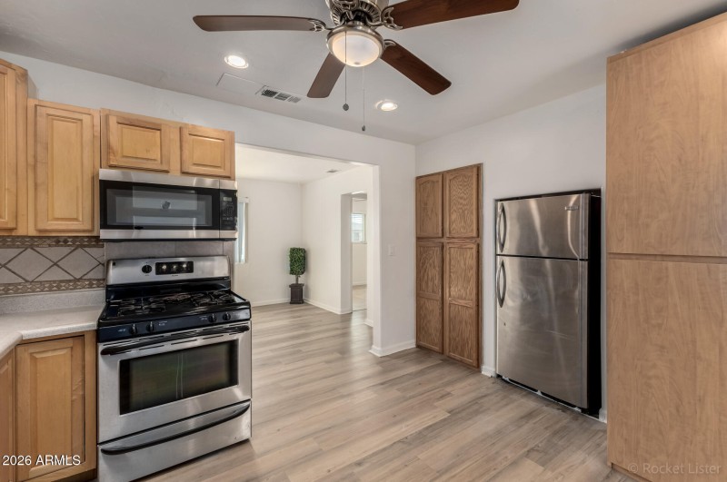 Kitchen Looking Towards Family Room