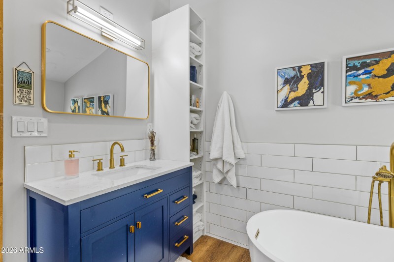 2025-10-12 16.17.05-1