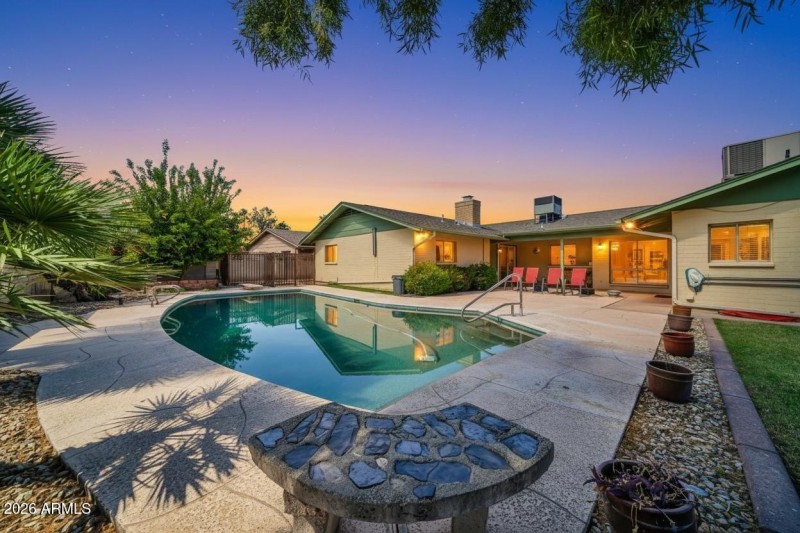 4503 W Laurie Ln VT 3